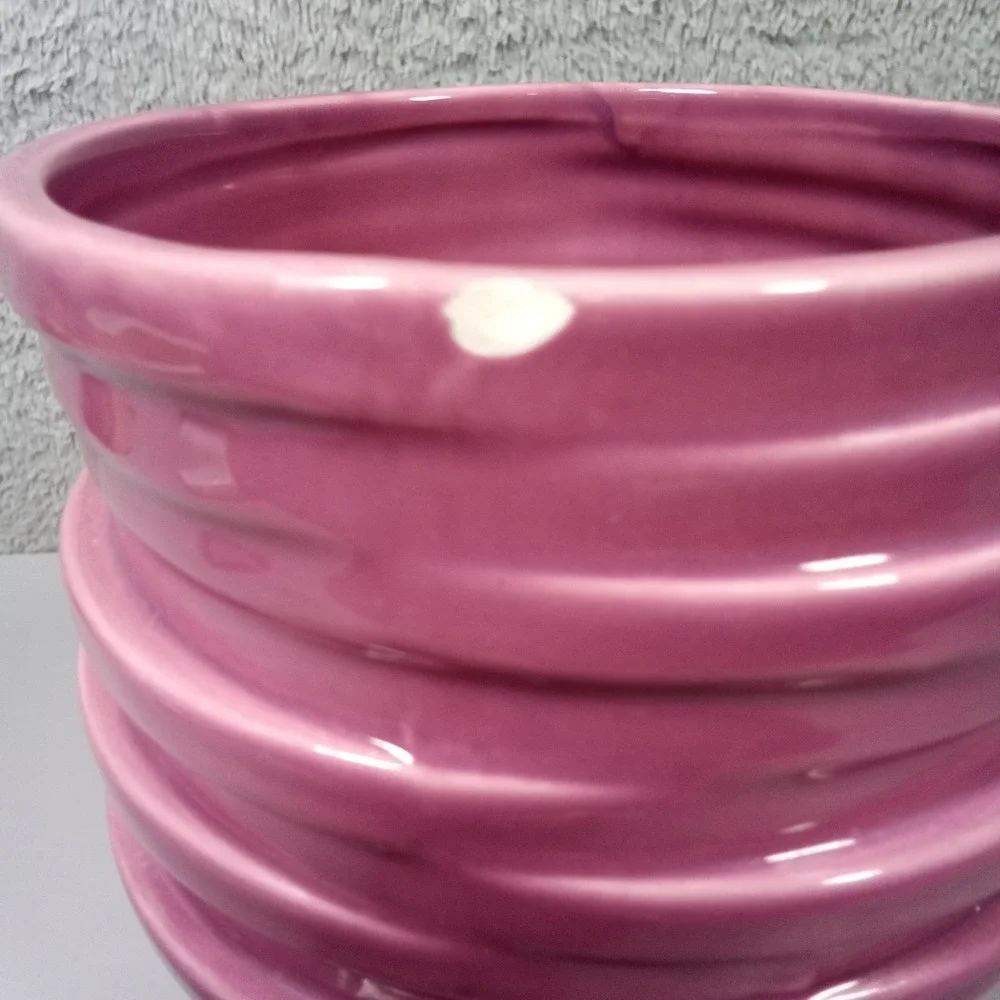 Pink‎ Ribbed Ceramic Beehive Vase Glossy Modern Tapered Decorative Vessel 7.5